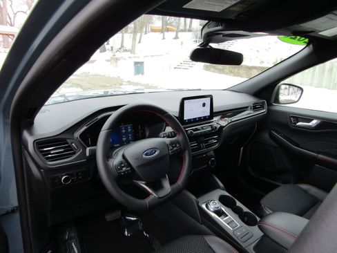 New 2025 Ford Escape ST-Line w/ Cold Weather Package image 24