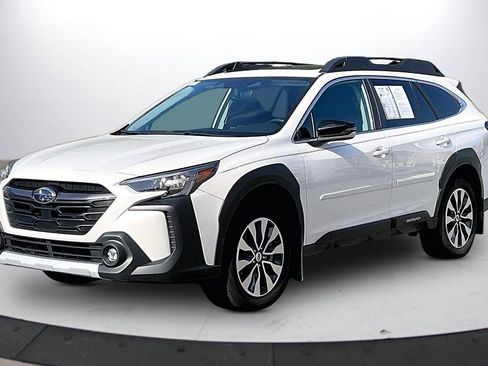 Used 2024 Subaru Outback Limited AWD/4WD image 4