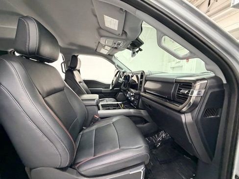 Used 2023 Ford F250 Lariat w/ Sport Appearance Package image 4