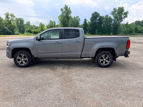 Used 2018 Chevrolet Colorado Z71 w/ LPO, Premium Interior Package AWD/4WD image 4