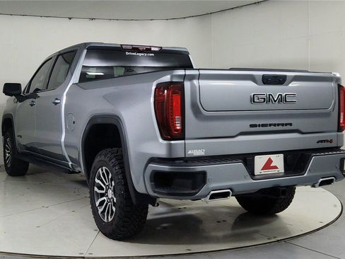 Used 2023 GMC Sierra 1500 AT4 w/ Technology Package image 5