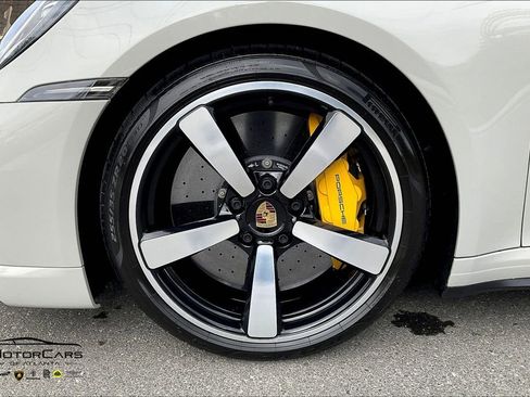 Used 2022 Porsche 911 Turbo S image 10