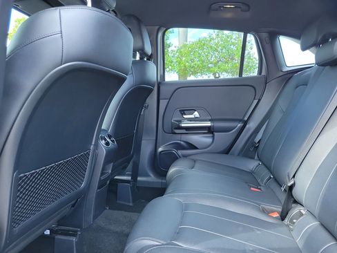 Certified 2022 Mercedes-Benz GLA 250 image 13