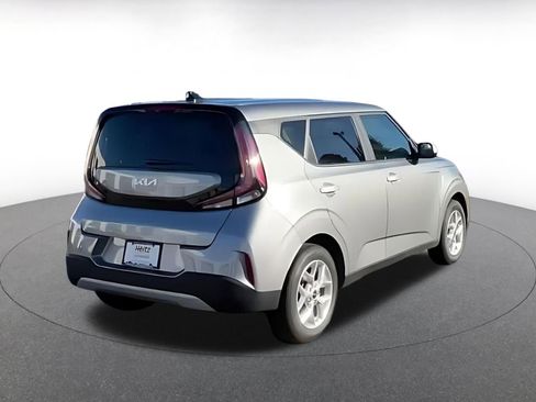 Used 2025 Kia Soul LX w/ LX Technology Package image 12