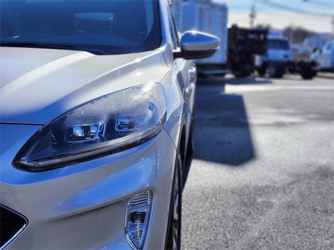 Certified 2020 Ford Escape Titanium image 10