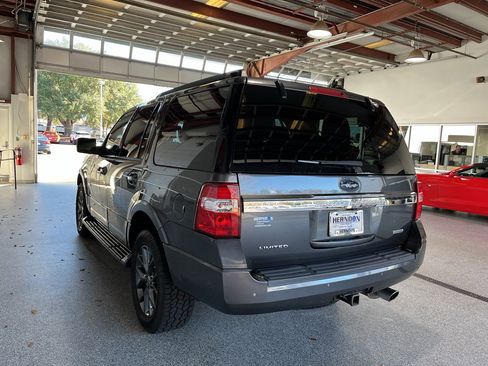 Used 2017 Ford Expedition Limited w/ Limited Appearance Package image 6