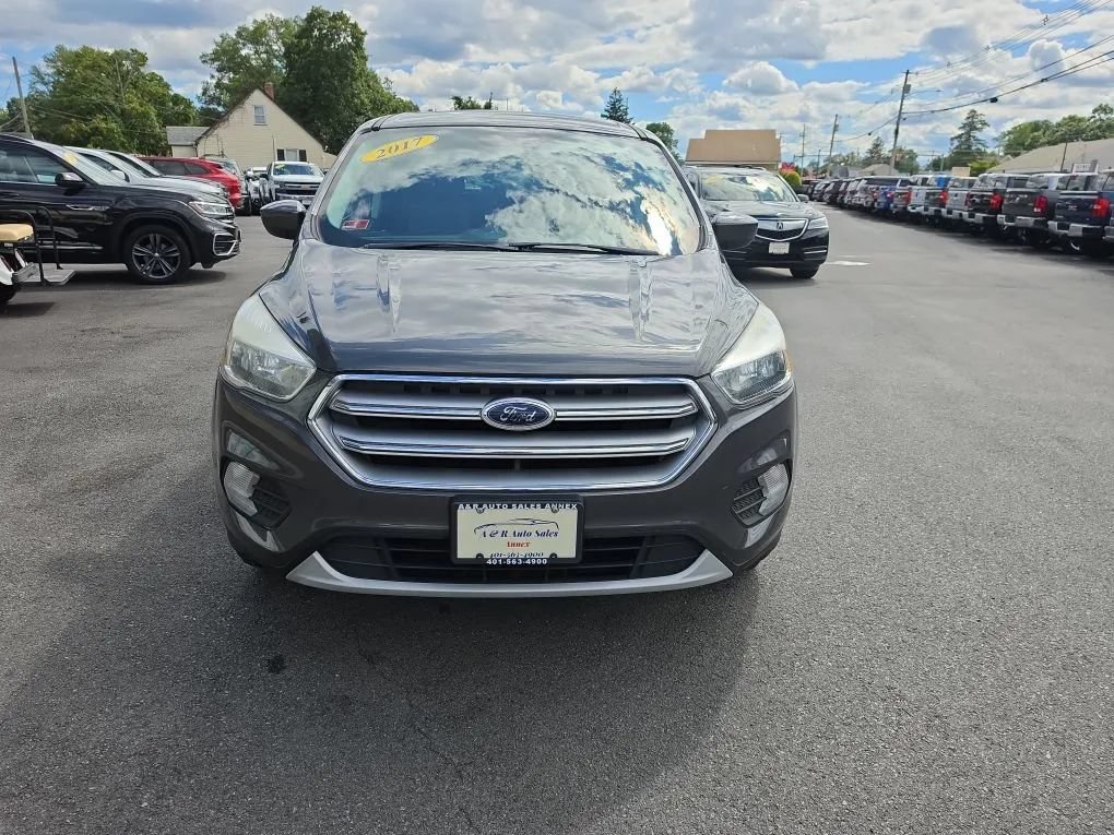 Used 2017 Ford Escape SE FWD image 2