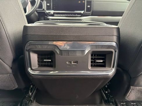 Used 2025 GMC Sierra 1500 Elevation AWD/4WD image 16