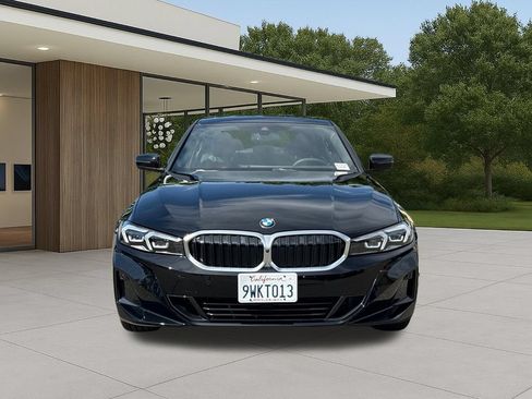 Used 2026 BMW 330i Sedan w/ Parking Assistance Package RWD image 4