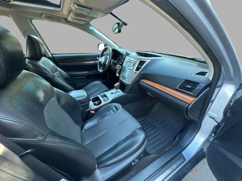Used 2014 Subaru Outback 3.6R Limited w/ Moonroof Package AWD/4WD image 32