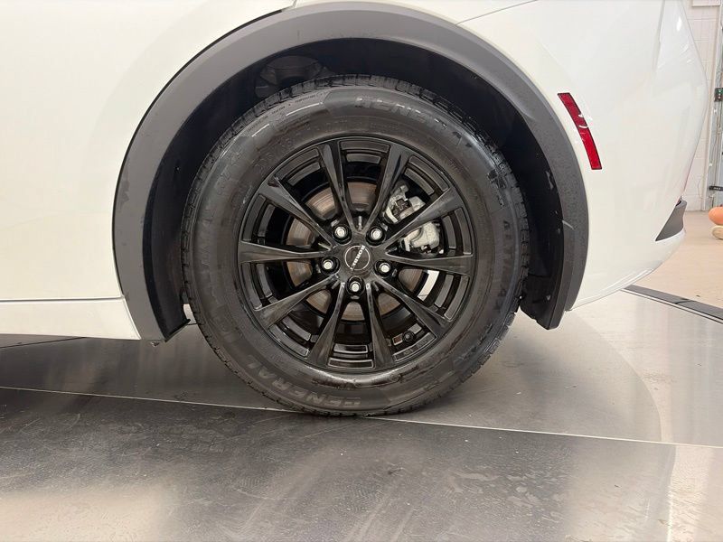Used 2023 Toyota Prius Prime FWD image 40