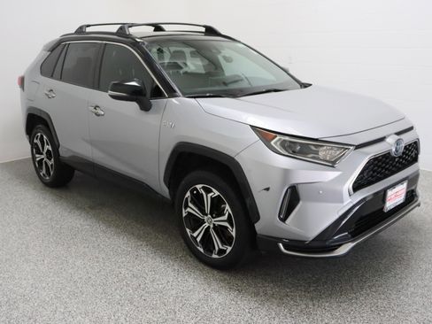 Used 2021 Toyota RAV4 XSE w/ Premium Package AWD/4WD image 4
