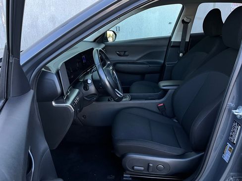 Used 2025 Hyundai Kona SEL image 10