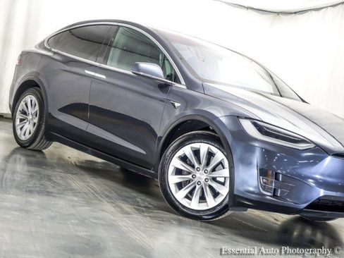 Used 2020 Tesla Model X Long Range image 5