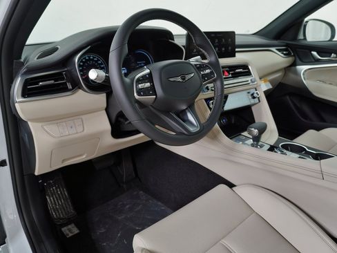 Used 2026 Genesis G70 2.5T image 11