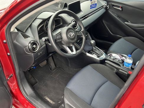 Used 2020 Toyota Yaris LE image 8
