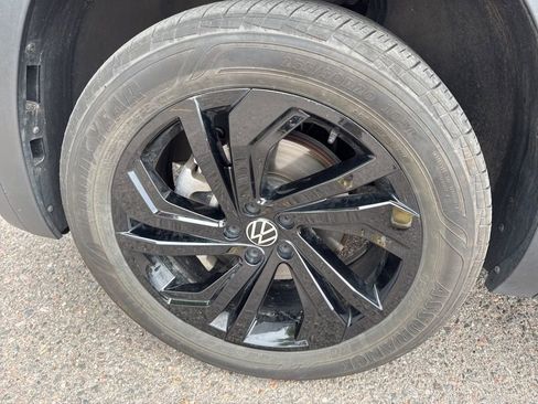 Used 2023 Volkswagen Atlas SE w/ Panoramic Sunroof Package AWD/4WD image 10