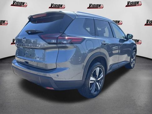 Certified 2026 Nissan Rogue SL AWD/4WD image 5