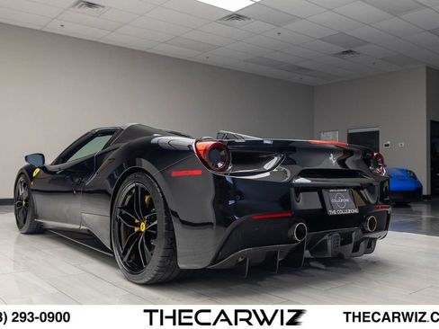 Used 2019 Ferrari 488 Spider RWD image 20