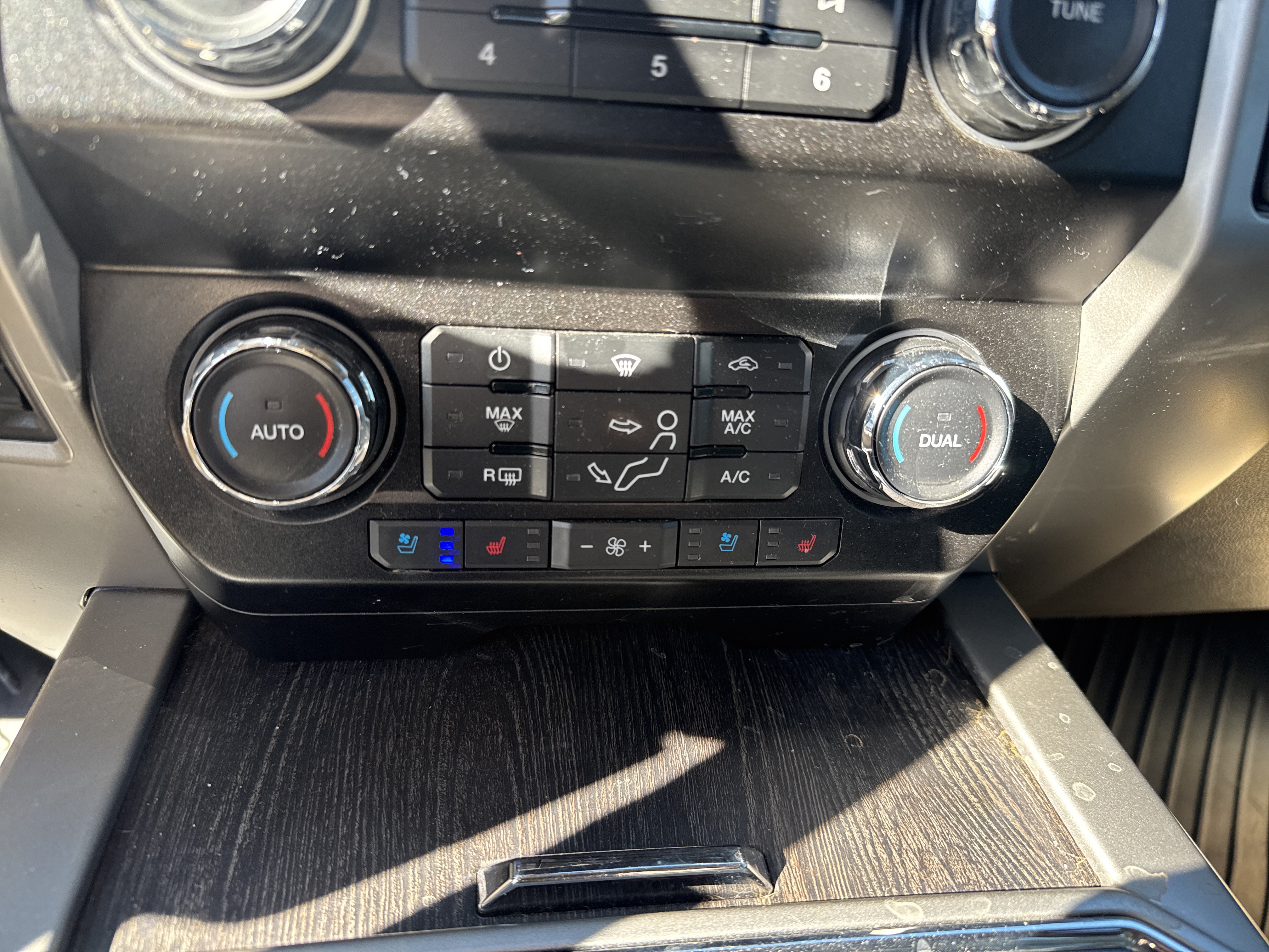 Used 2020 Ford F250 Lariat AWD/4WD image 20