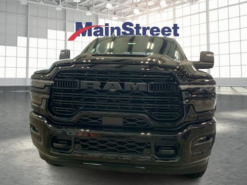New 2026 RAM 2500 Laramie AWD/4WD image 8