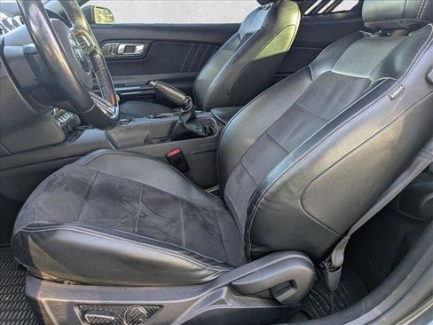 Used 2019 Ford Mustang GT Premium w/ GT Performance Package RWD image 13