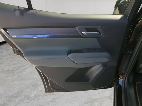 New 2026 GMC Terrain AT4 w/ Convenience Package III image 18