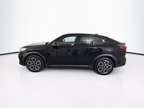 Used 2026 BMW X2 xDrive28i AWD/4WD image 4