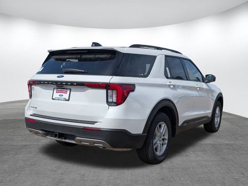 New 2026 Ford Explorer Active w/ Active Comfort Package image 3