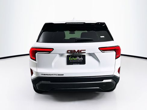 Used 2025 GMC Terrain Elevation image 7