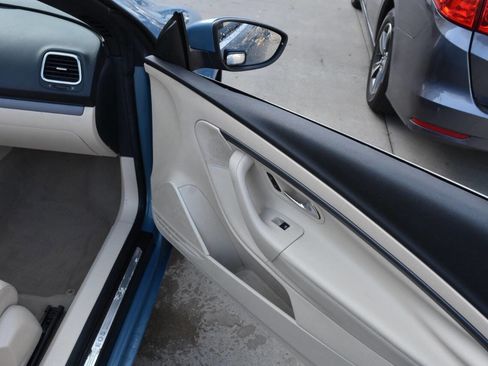 Used 2009 Volkswagen Eos Komfort image 36