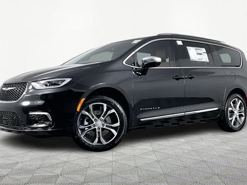 New 2026 Chrysler Pacifica Pinnacle w/ Trailer Tow Group image 1