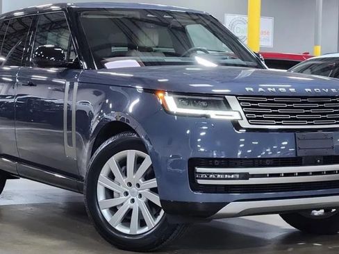 Used 2024 Land Rover Range Rover SE AWD/4WD image 8