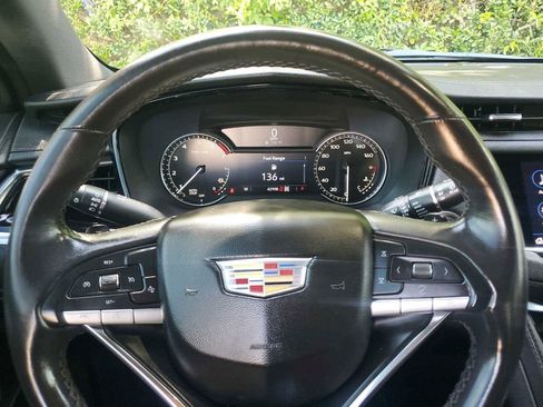 Used 2023 Cadillac XT6 Luxury AWD/4WD image 15