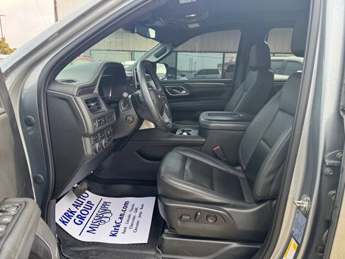 Used 2023 Chevrolet Tahoe LT w/ LT Signature Package image 14