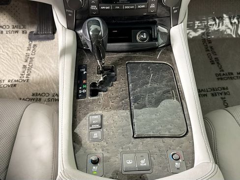 Used 2008 Lexus LS 460 image 19