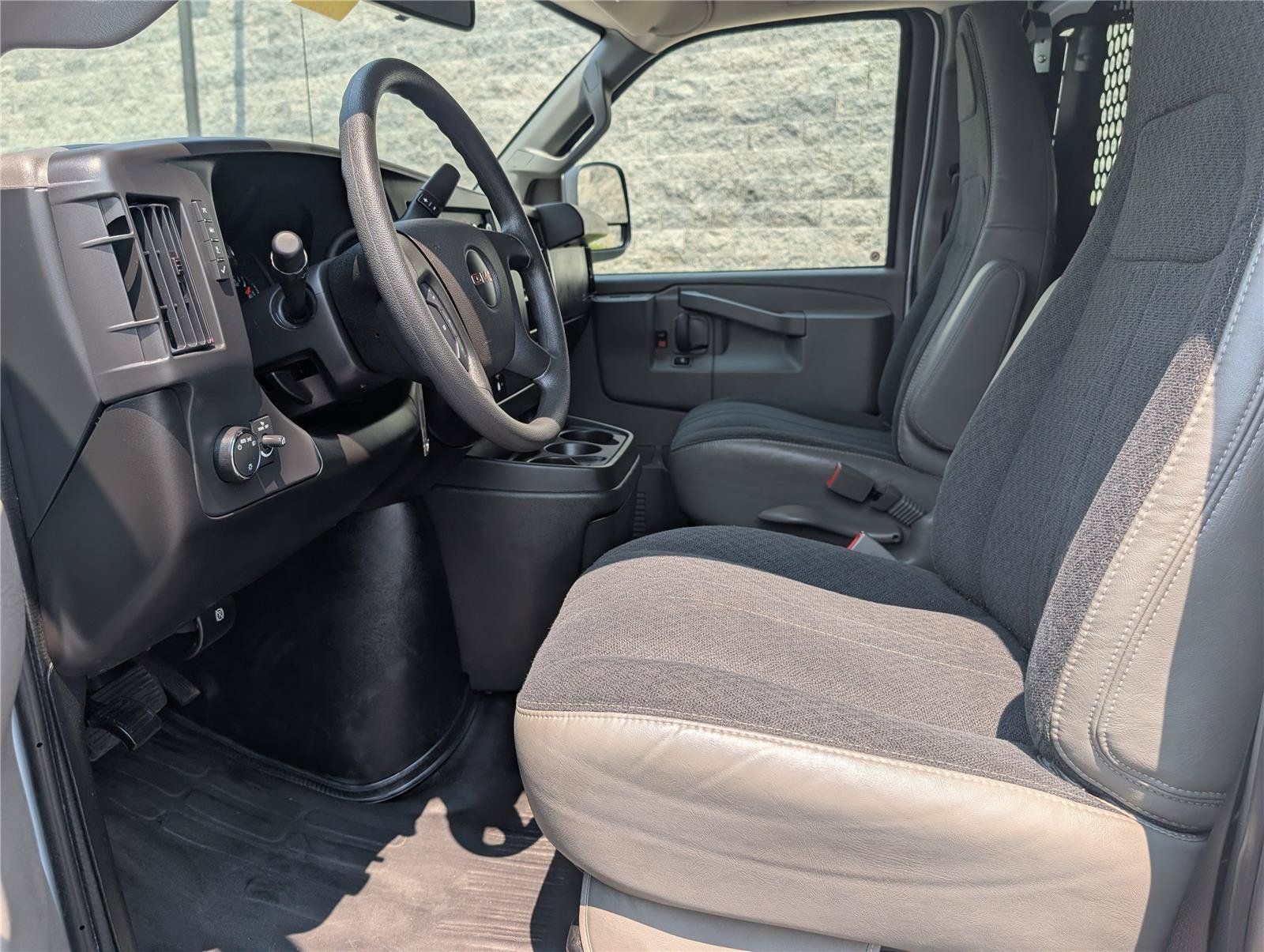 Used 2025 GMC Savana 2500 w/ Driver Convenience Package RWD image 14