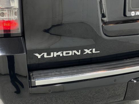 Used 2019 GMC Yukon XL Denali w/ Open Road Package image 41