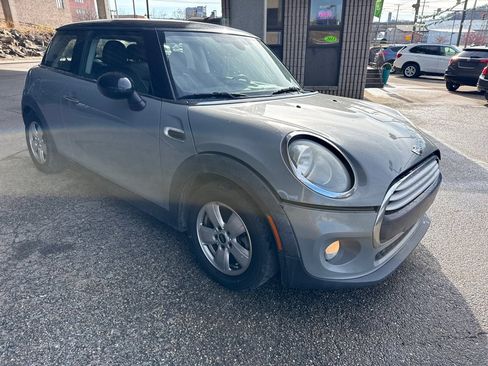 Used 2015 MINI Cooper 2-Door Hardtop image 2