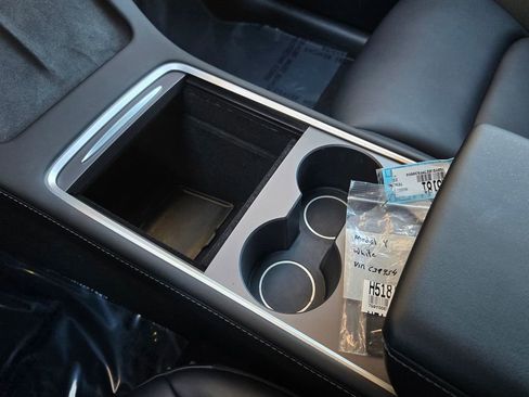 Used 2023 Tesla Model Y Long Range image 17