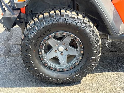 Used 2018 Jeep Wrangler Unlimited Rubicon AWD/4WD image 23