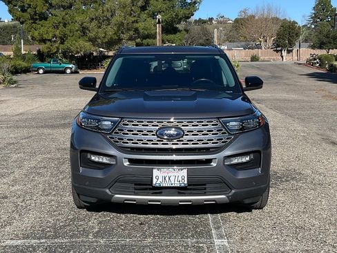 Used 2021 Ford Explorer Limited w/ Equipment Group 301A image 9