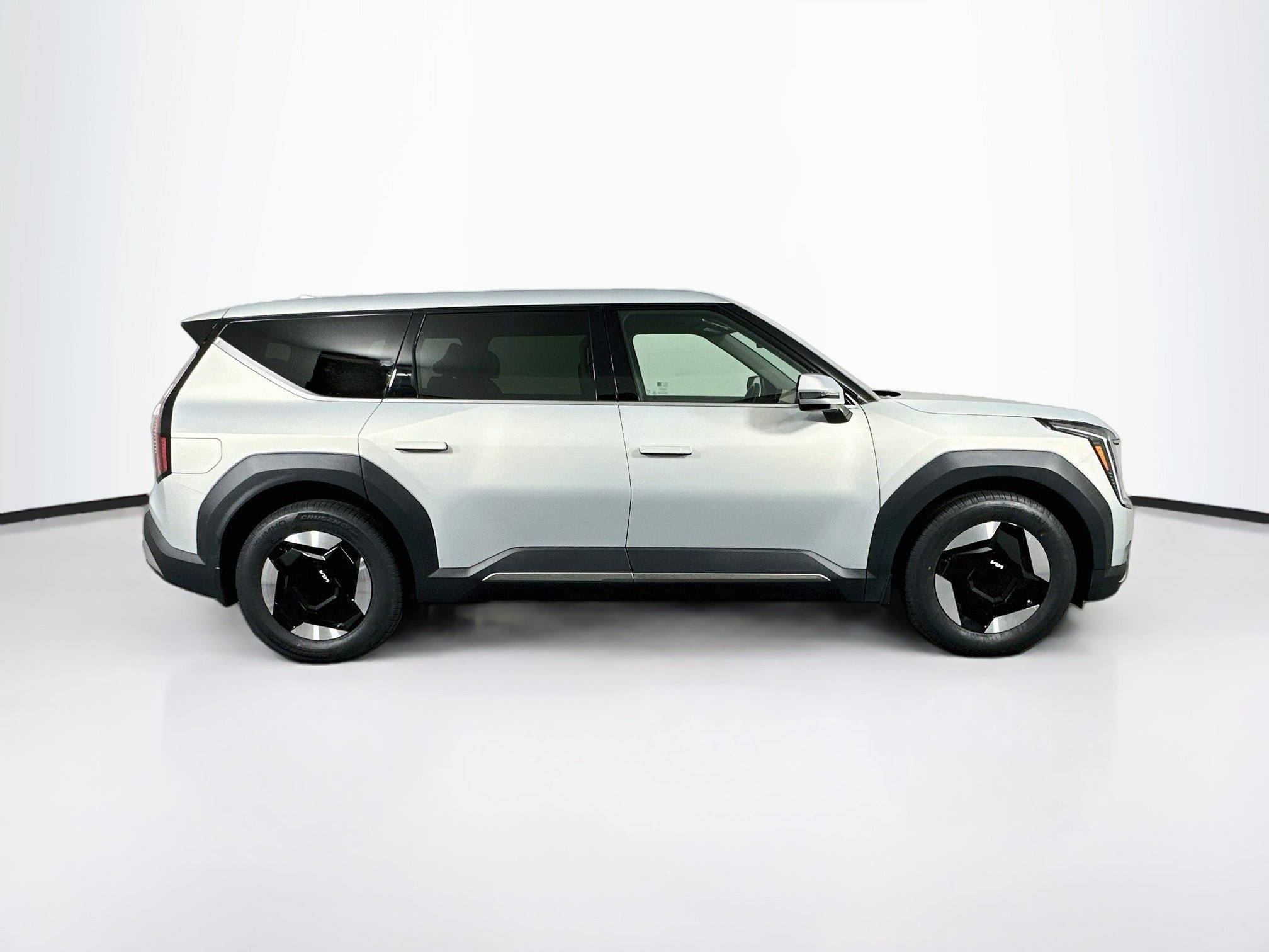 Used 2024 Kia EV9 Light Long Range RWD image 10