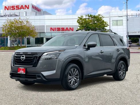 New 2025 Nissan Pathfinder SV w/ Black Appearance Package image 1