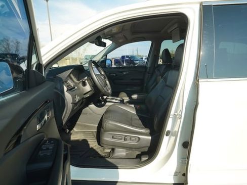 Used 2019 Honda Pilot Touring image 13