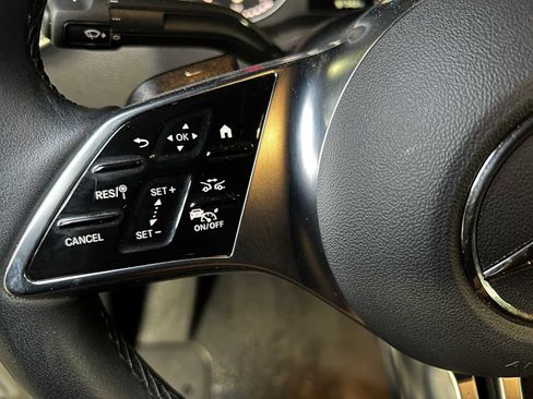 Used 2025 Mercedes-Benz Sprinter 2500 image 28