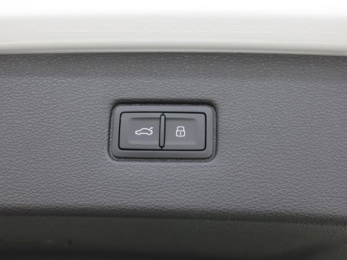 New 2026 Audi SQ7 Premium Plus image 31