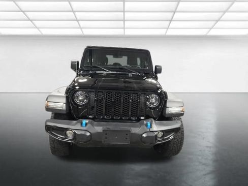 Used 2023 Jeep Wrangler Unlimited w/ Cold Weather Group AWD/4WD image 10