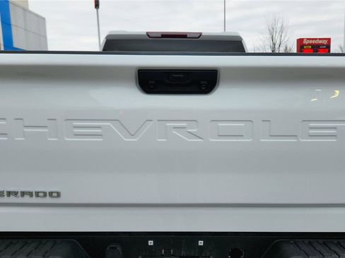 Used 2025 Chevrolet Silverado 2500 LT w/ Convenience Package image 5