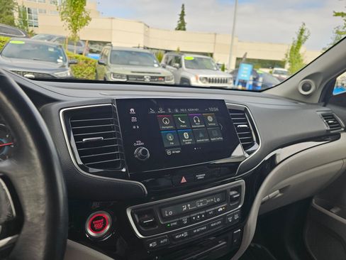 Used 2020 Honda Pilot Touring image 28
